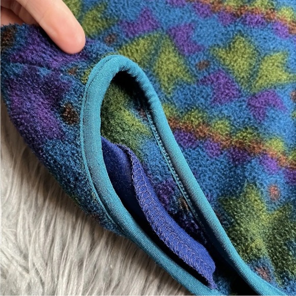 Vintage L.L. Bean Made USA Multicolored Pattern Fleece Snap Sweater - Picture 7 of 16